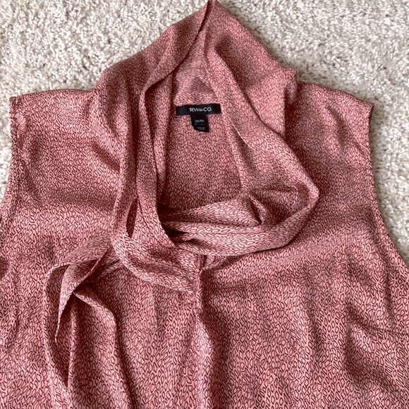 RW & Co | Sleeveless Blouse - Picture 8 of 9